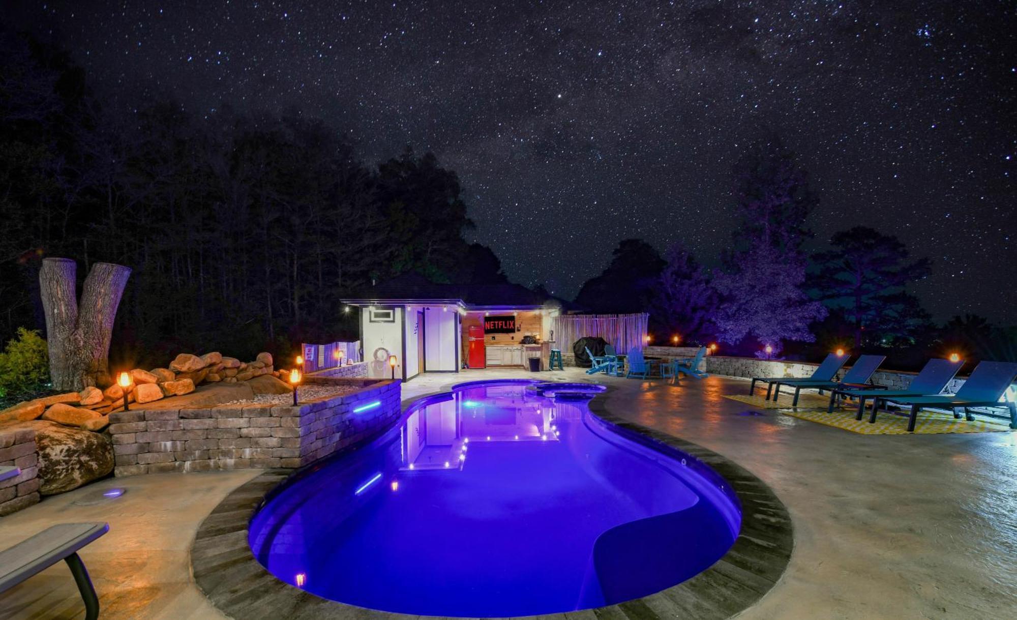 세비어빌 H2Oasis Incredible Pool Retreat With Mountains Views! 빌라 외부 사진
